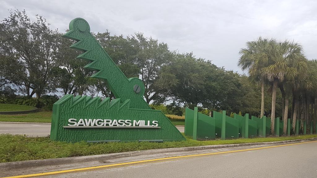 Sawgrass Hotel ซันไรส์ ภายนอก รูปภาพ